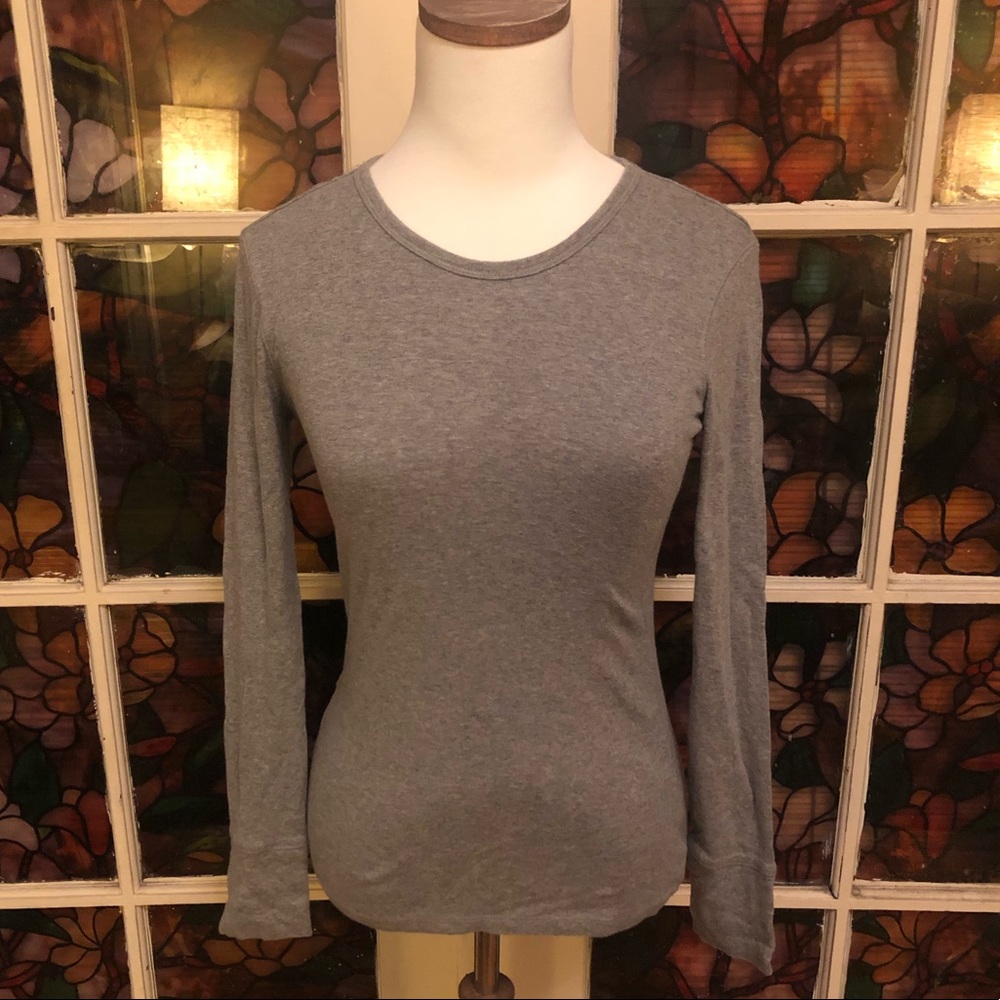 GAP Long Sleeve Gray Tee XS